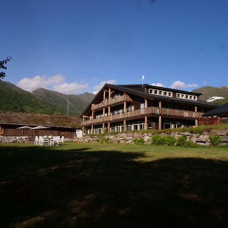 Blatind Boutique Hotel Stordal エクステリア 写真