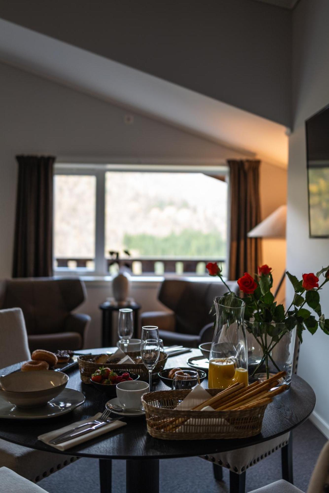 Blatind Boutique Hotel Stordal エクステリア 写真